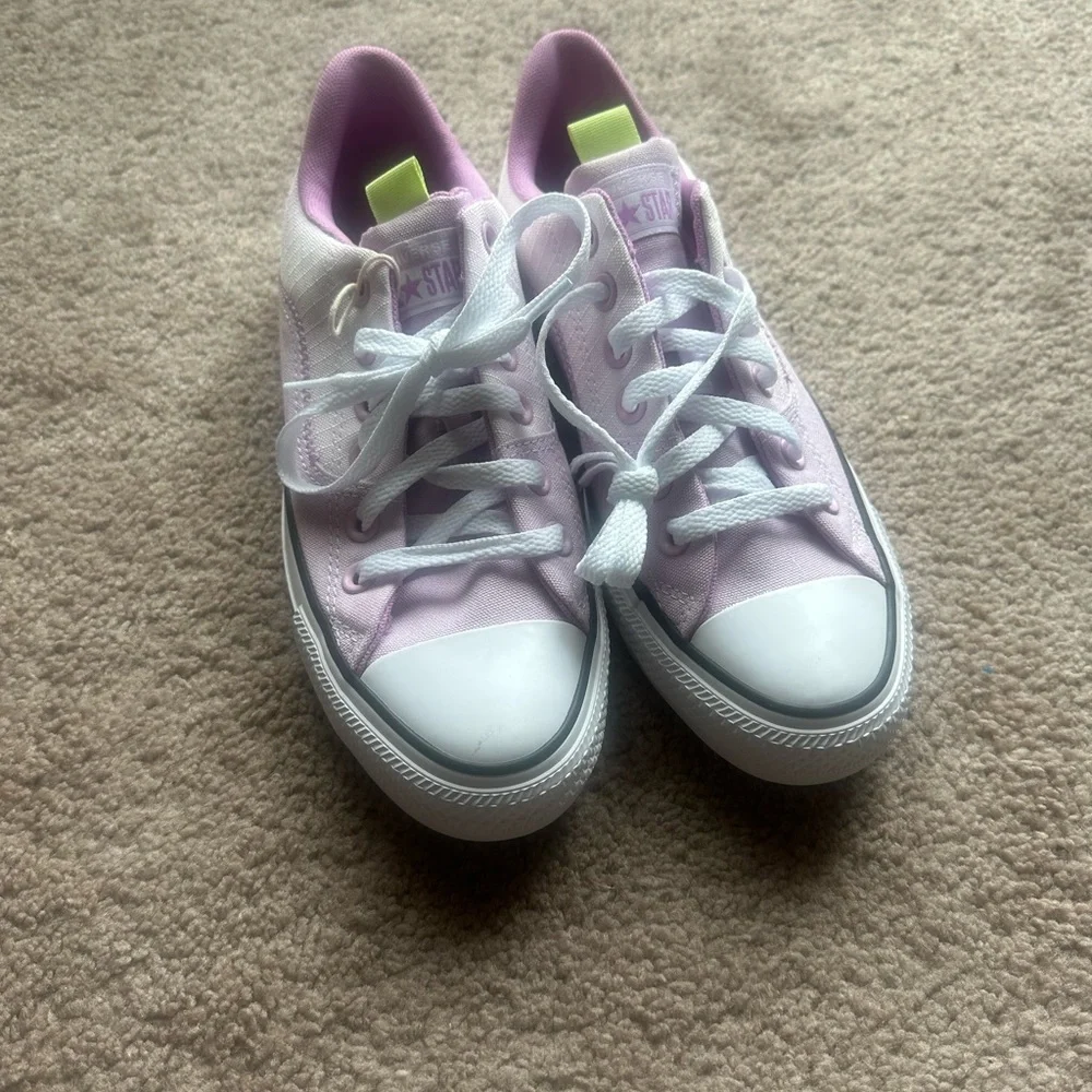 Chuck Taylor All Star Low Top Sneaker in Pink 8 New - Picture 5 of 9
